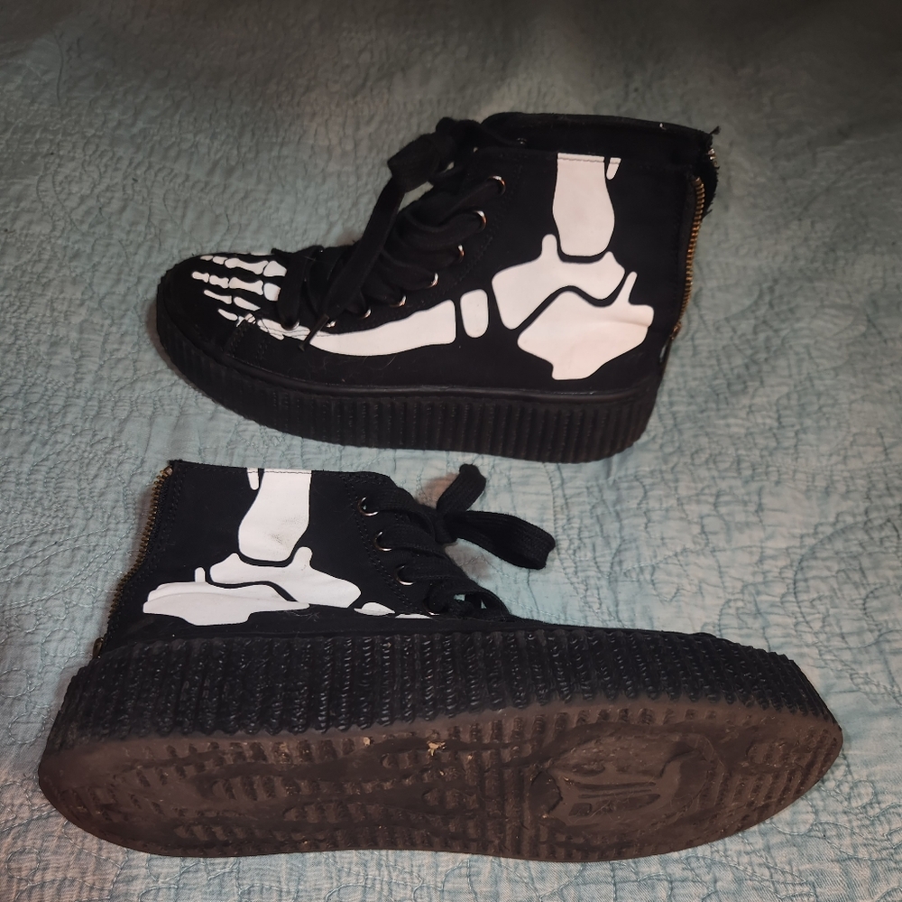 Demonia brand platform Sneakers skeleton